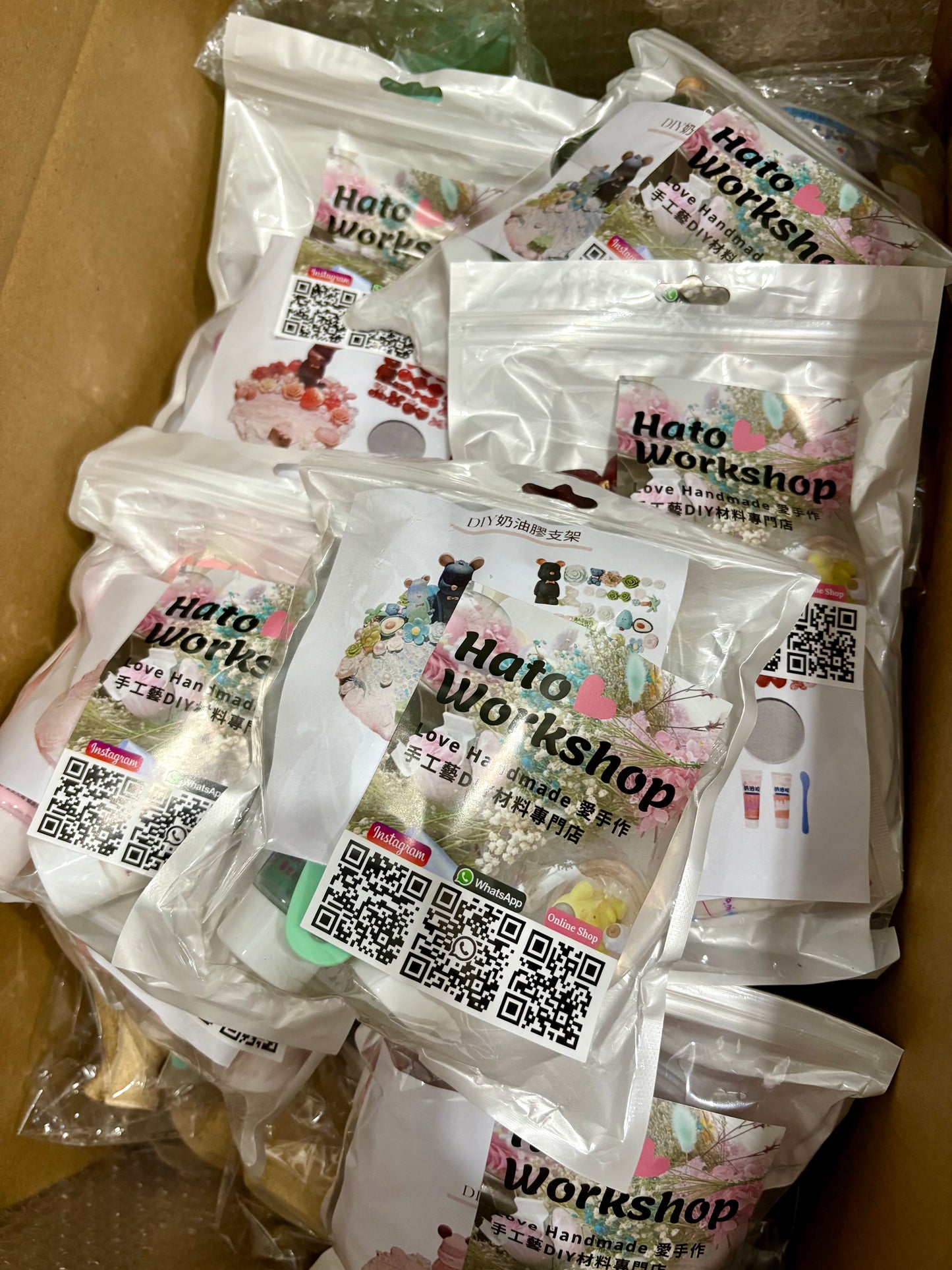 DIY Cream Glue Phone Holder | Bear | Pink