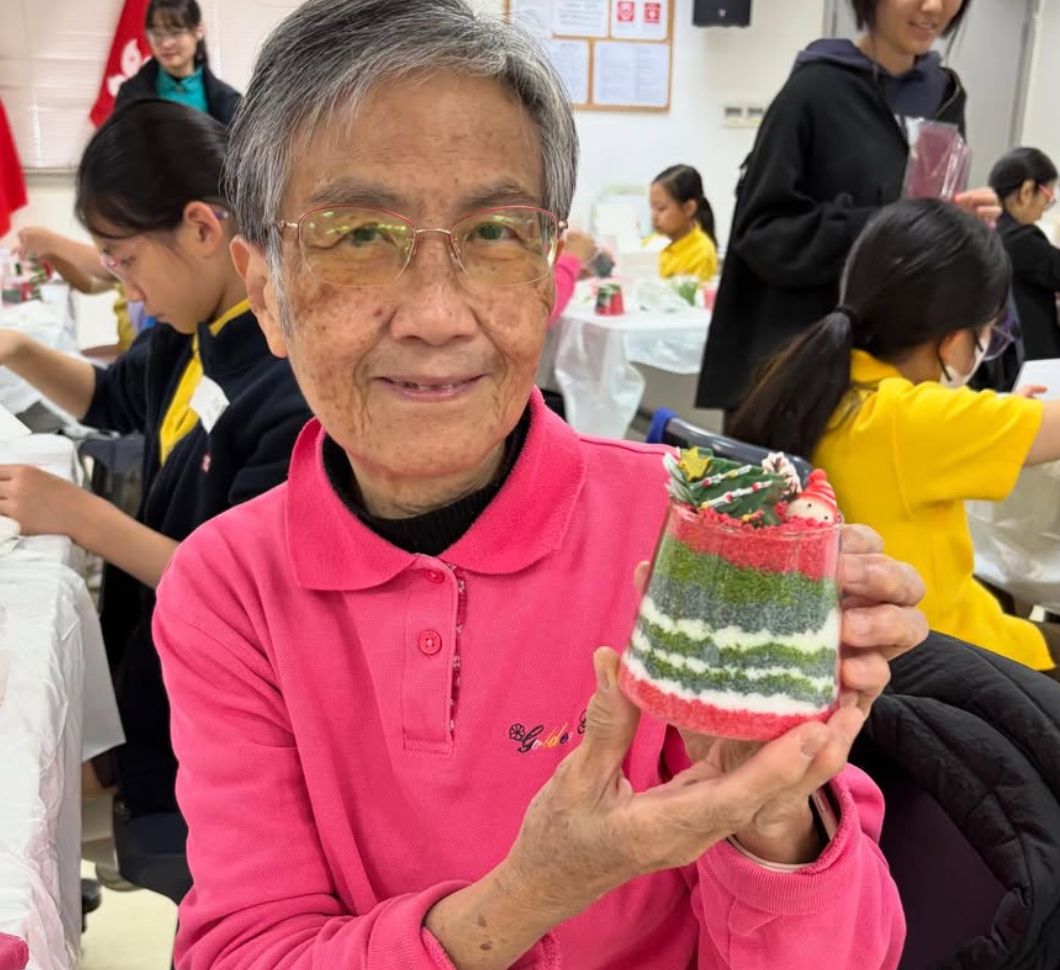 過往工作坊|【長幼共融】暖入心扉的聖誕沙蠟香薰工作坊