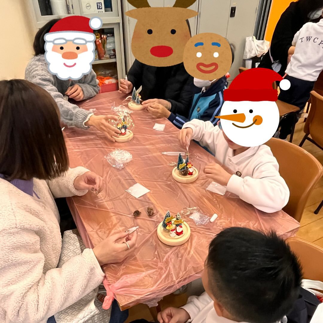 荃灣天主教小學|聖誕玻璃球小夜燈工作坊 x 繪木片