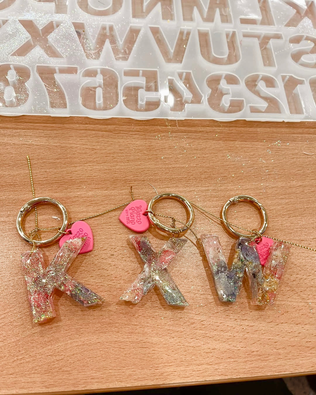 香港路德會過渡性房屋|永生花滴膠鎖匙扣工作坊