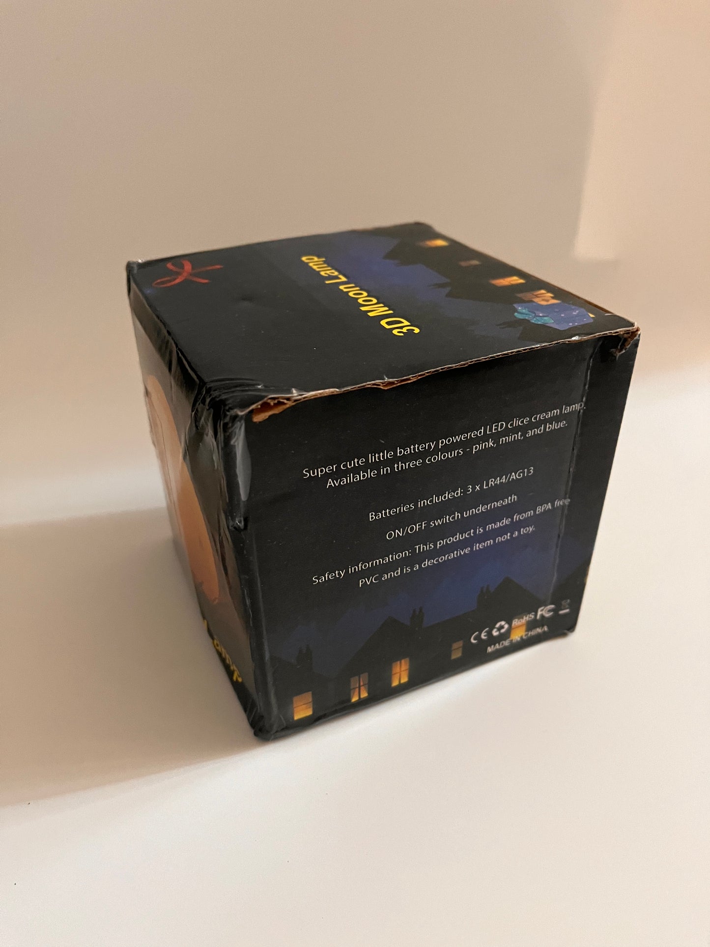 Spot hand-painted moon lamp