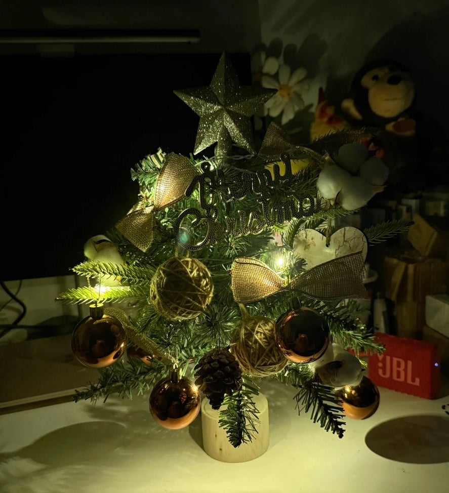 DIY Christmas tree | Decorate the Christmas tree | Brown