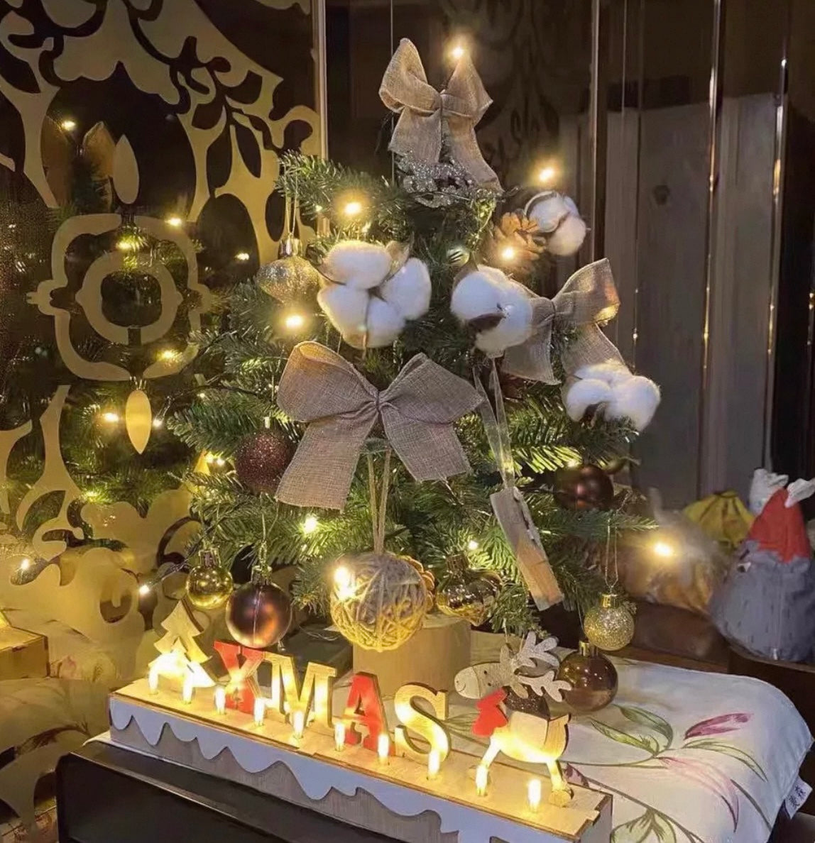 DIY Christmas tree | Decorate the Christmas tree | Brown