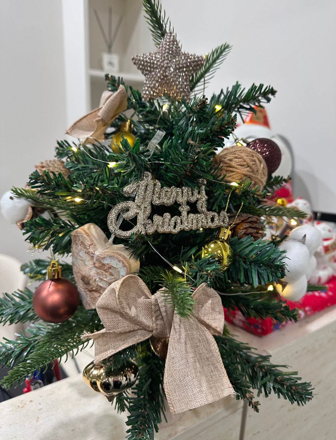 DIY Christmas tree | Decorate the Christmas tree | Brown