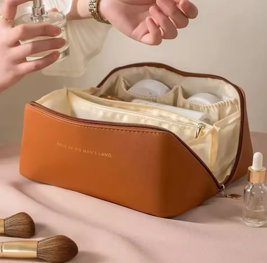 Luxury Travel Makeup Organizer | Women's Toiletry Kit Makeup Bag |HomeHato